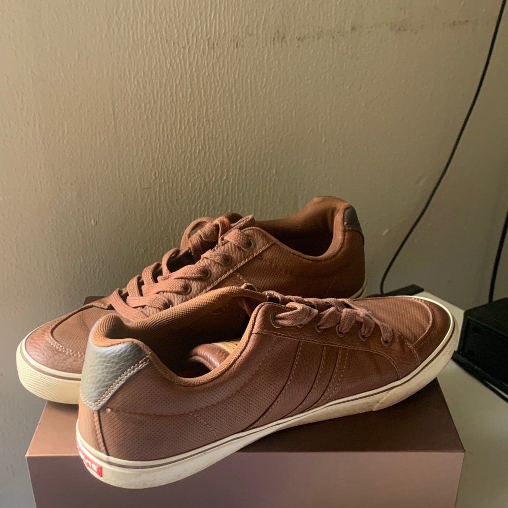 Brown Casual Sneakers